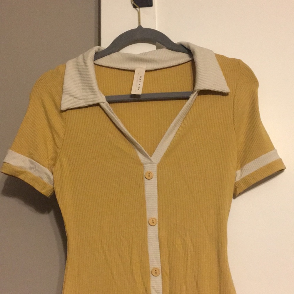 Vintage short dress. Size M. Never worn!
